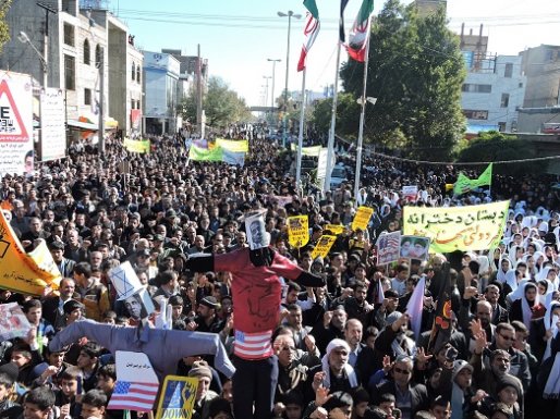 راهپیمایی یوم الله 13 آبان با شکوه هر چه تمام تر در قروه برگزار شد + تصاویر